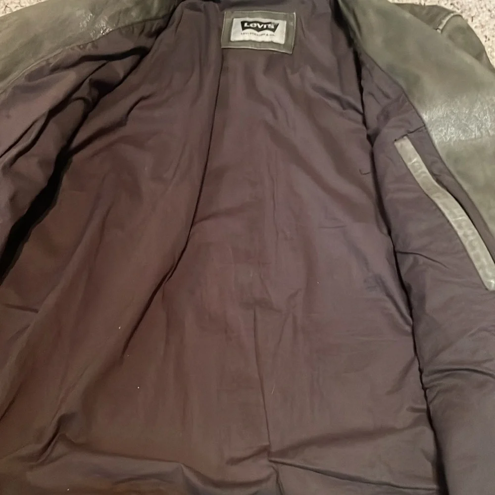Levi's Dark Green Leather Jacket - Picture 5 of 10